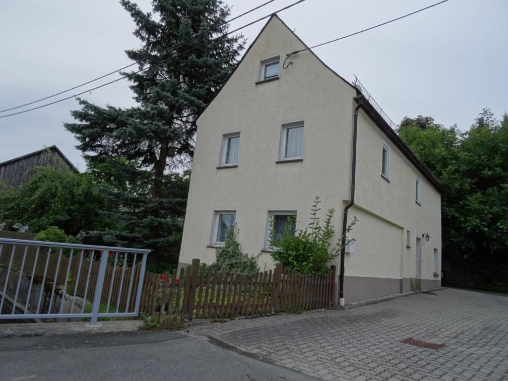 Ferienhaus Johanna & Ferienwohnung Thum Weischlitz Bagian luar foto