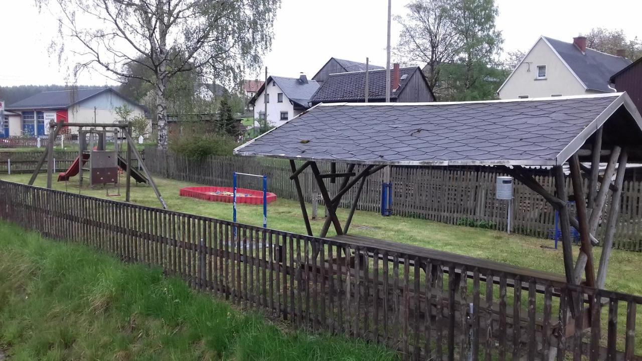 Ferienhaus Johanna & Ferienwohnung Thum Weischlitz Bagian luar foto
